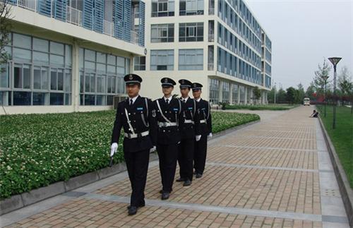 深圳保安服务公司应如何用更高标准为社会服务